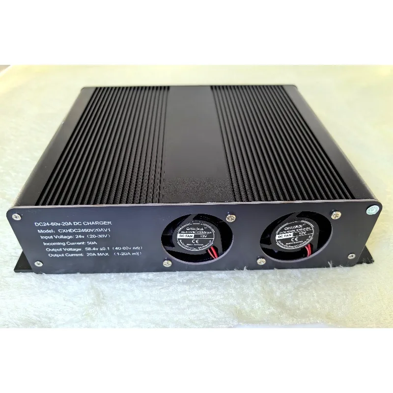 DC Boost Charger 24V Input To 58.4V Output 20A 1200W RV on‑Board Battery Charger for Camper Van