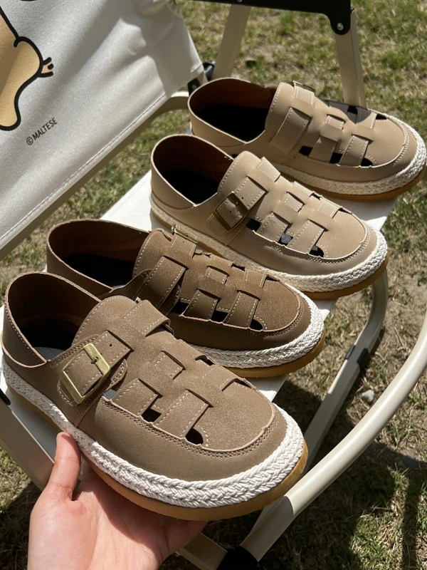 

Удобные повседневные мужские сандалии в римском стиле с перфорацией, простые летние модные легкие дышащие трендовые туфли без шнурков