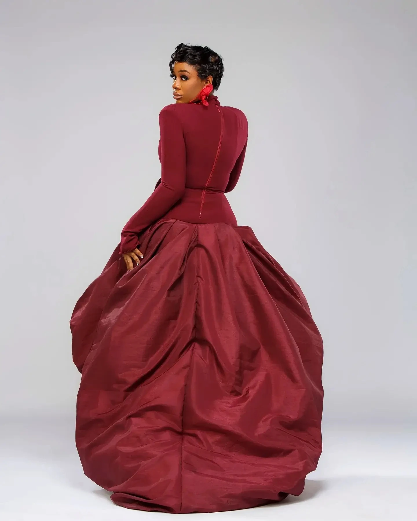 جديد كوتور عنابي أحمر 2 لون فساتين حفلات التفتا فستان حفلة أنيق مع كم كامل فساتين نسائية طويلة مصنوعة حسب الطلب