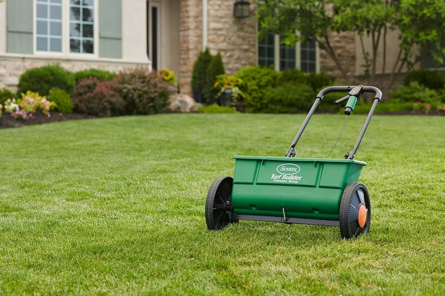 Classic Drop Spreader, Great for Applying Grass Seed and Fertilizer, Holds up to 10,000 sq. ft of Product