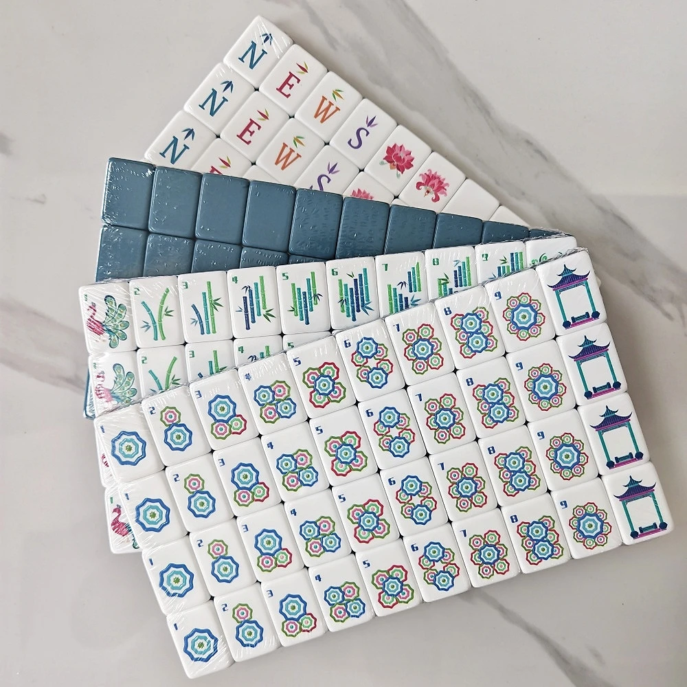 

Four Layer Acrylic Grey Blue Engraved American Mahjong Sets Luxury Mahjong 160 Tiles Leisure Home Board Games Portable Mah Jongg