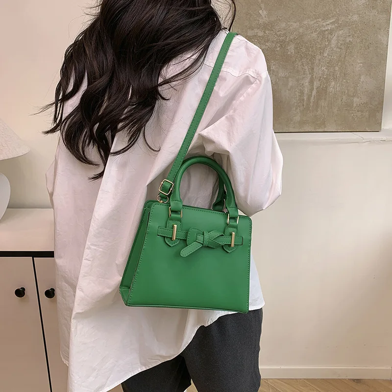 

Pu Leather Shoulder Crossbody Bag for Women 2025 New Solid Color Fashion Female Tote Bags Casual Handbag Simple Lady Clutch Bag