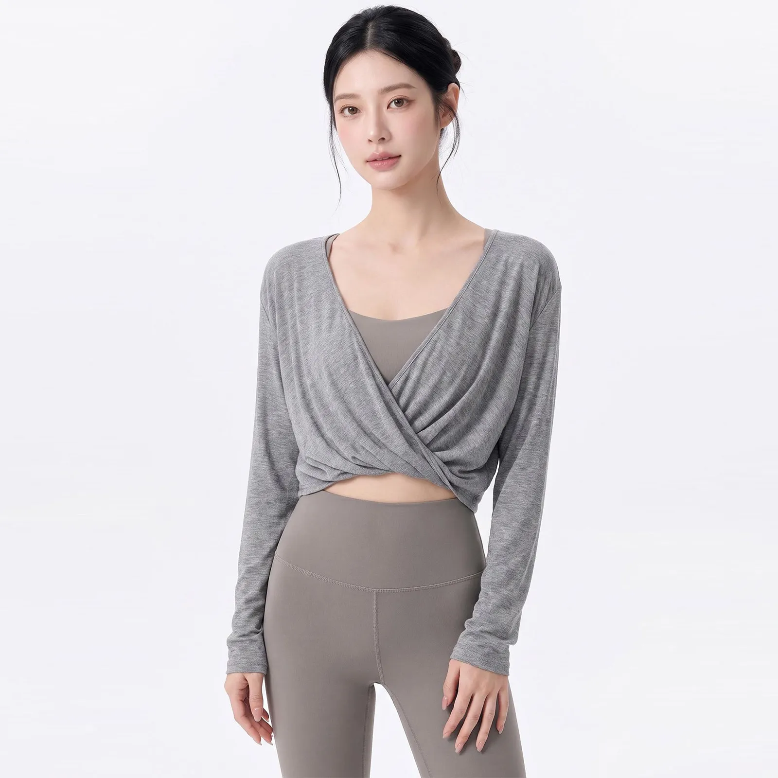 Women's High-End Long-Sleeved Yoga Blouse Loose Fit Sports Top for Pilates Training Gym Fitness Outwear