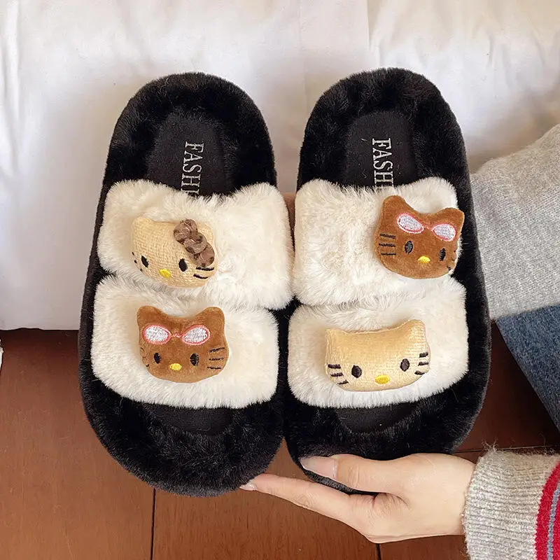 Zapatillas informales versátiles con gato de dibujos animados de Anime, prendas de vestir exteriores bonitas, zapatos de mujer, otoño 2025, nuevos zapatos Kawaii para el hogar para niñas, zapatillas de baño