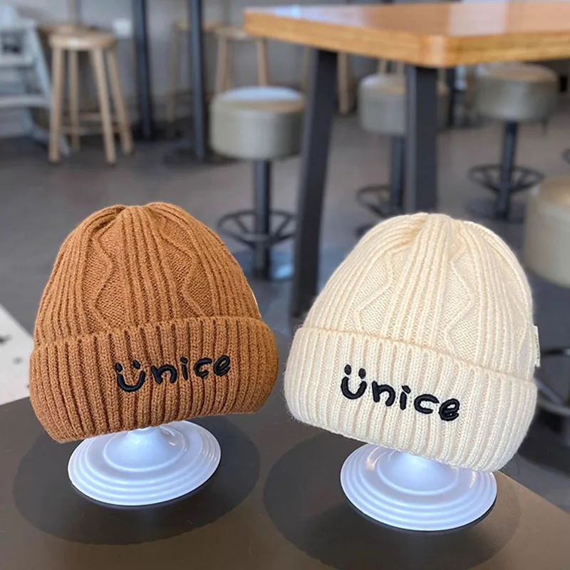 

Baby Hats Casual Letters Knitted Beanie Hat for Boy Girl Warm Winter Ear Protection Hats Children Korean Trendy Caps Newborn Hat