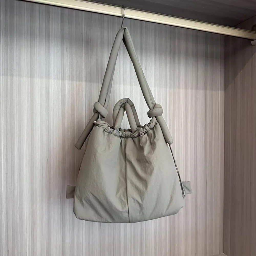 Vintage nylonowa torba na ramię Miękka puchowa torba o dużej pojemności Wyściełana prosta torebka damska