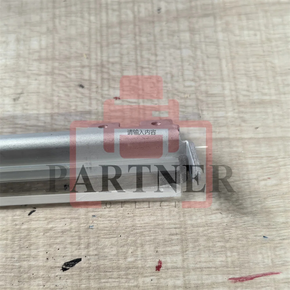 

FM1-B271-000 Transfer Cleaning Blade for Canon iRC3020 C3025i C3320 C3320L C3320i C3325i C3330i C3520i C3525i C3530i Copier Part