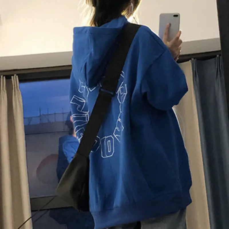 フード付きパーカー ジップアップ 2000年代 エモ 女性用 ベージュ トレンド Ootd インヴィエーロ ニューバトップ カプチャ モダ ウルバナ エスタンパダ ディバーテッド ステッチ