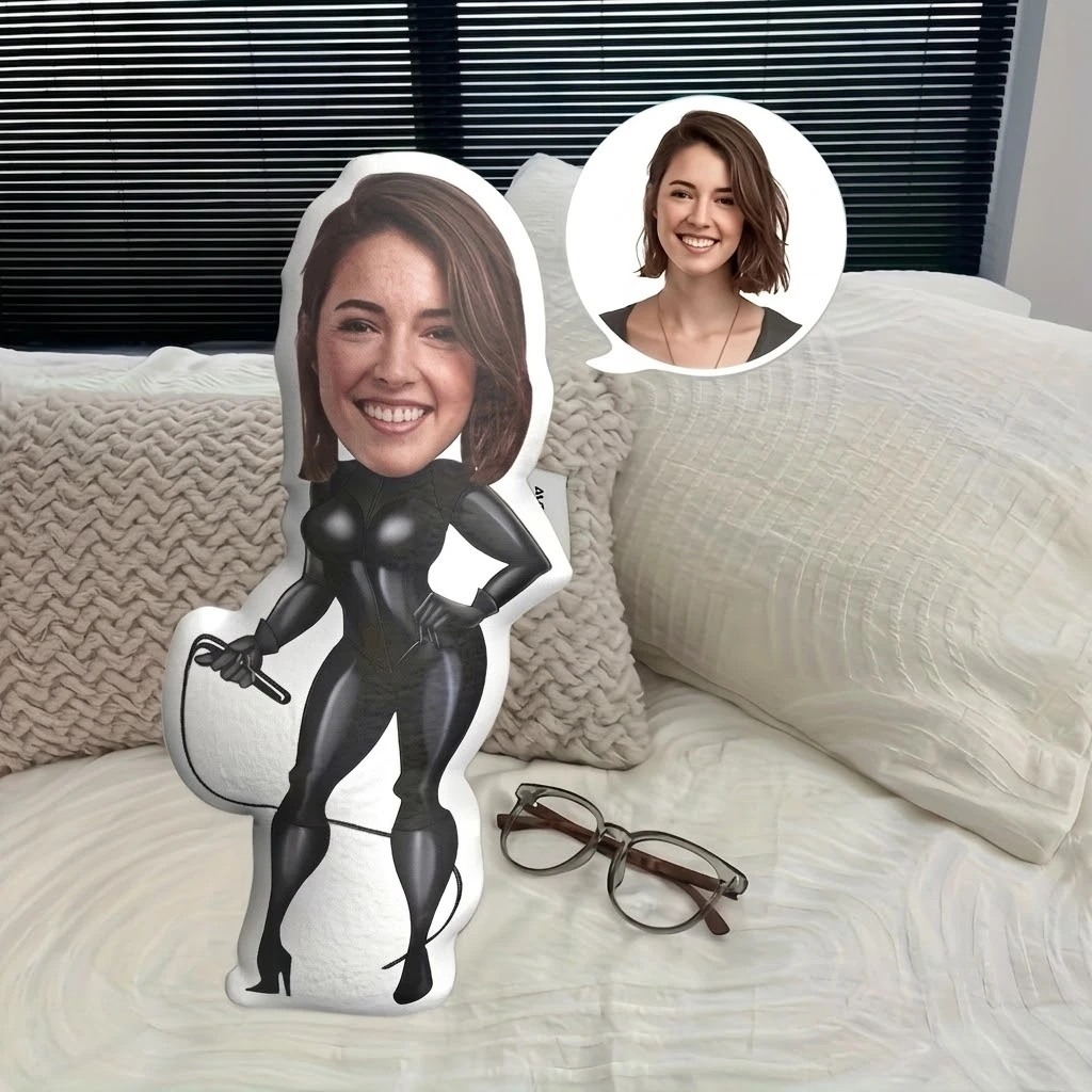 Customizable Female Warrior Print Cushion - - - Soft Velvet Fabric, Zipper Closure, Hand Wash Only, 100% Polyester Fiber Filling - - - Modern Home Decor, Unique Gift for Valentine's Day, Christmas, Birthday, Personalized Cushion, Birthday Gift, Modern Decoration, Easy-Care Textile