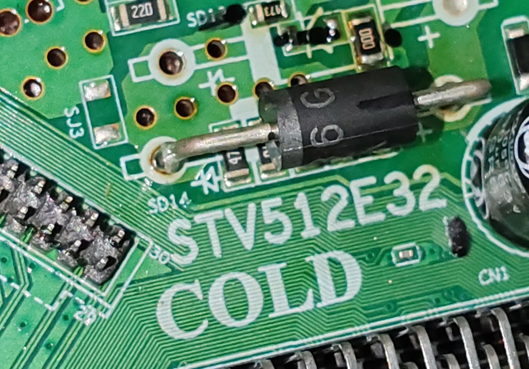 STV512E32 LED tre in una scheda madre TV, foto fisica, testata bene per 55 -- 85V 300ma 25w