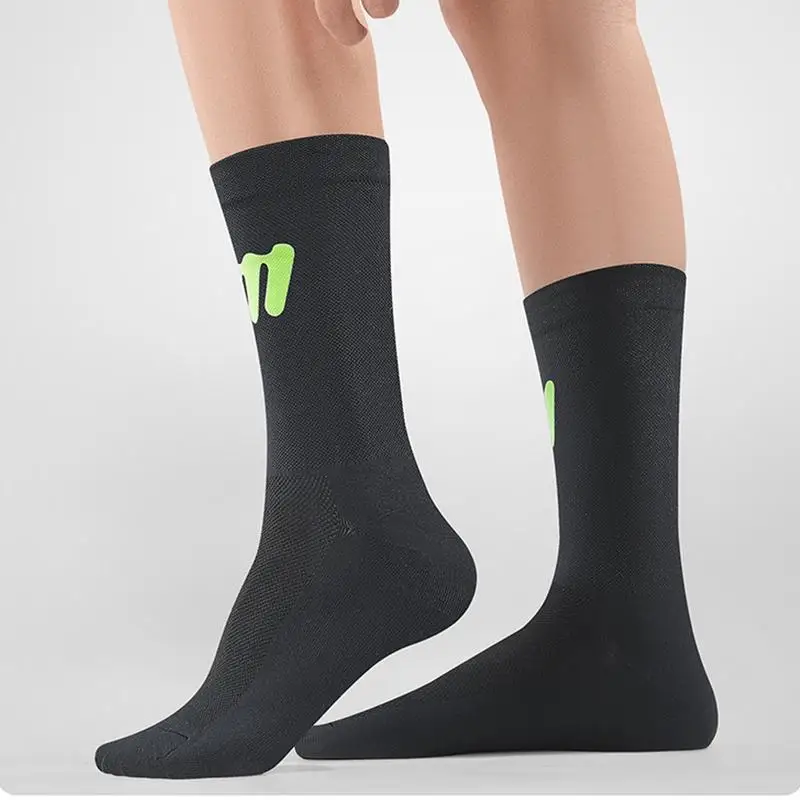 Reflective Cycling Socks Sports Cycling Socks Sports Cycling Glowing In Dark Night Safety Socks Athletic Riding Running Socks