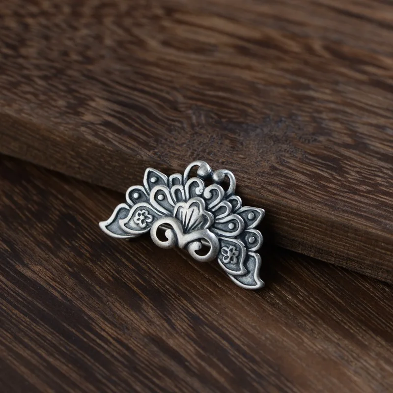 

Exotic Thai Silver Butterfly Brooches for Women Hollow 925 Sterling Silver Peony Flower Pins Vintage Ethnic Cheongsam Dresses