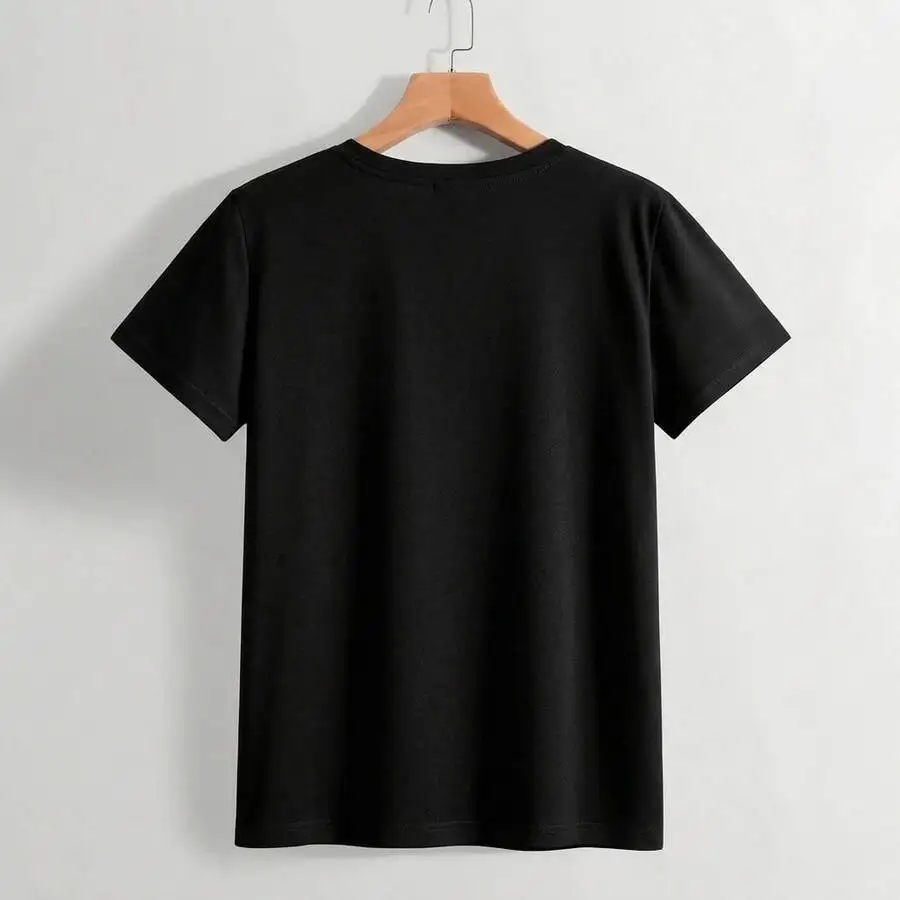 Men'S Fashion Featuring A Round Neck T-Shirt, Suitable For Various Occasions Like Travel, Summer Outings, Beach Activities, And Fitness Training.