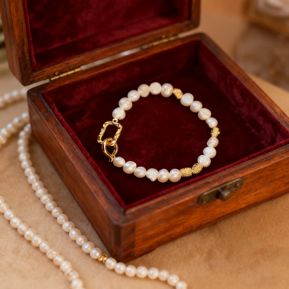 HENGSHENG 8-9mm Baroque Natural Freshwater Pearl Bracelets for Women 14k Gold Plated Square & Round Buckle Women's Hand Bracelet
