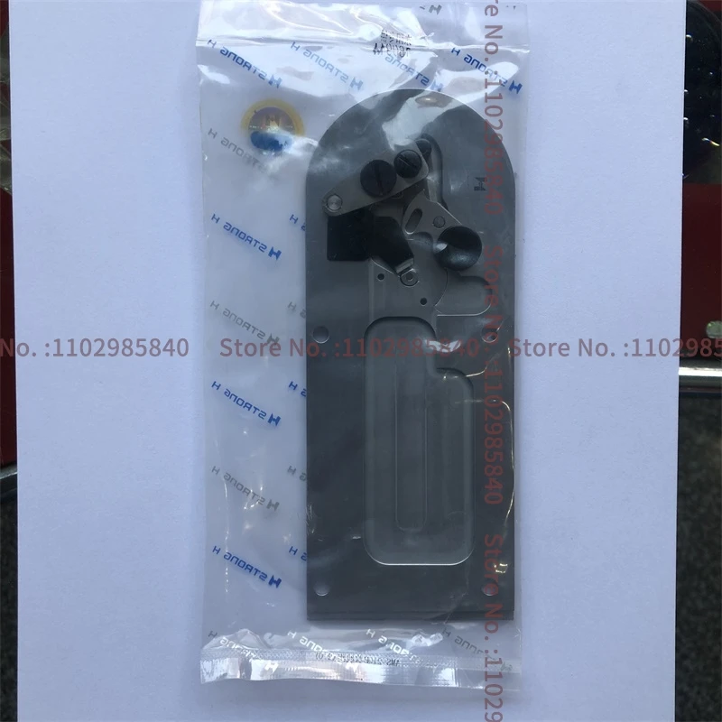 1PCS AMS-210E Thread Cutting Assembly Strong H Large Needle Plate Assembly for JUKI AMS-210 210 Computer Pattern Sewing Machine