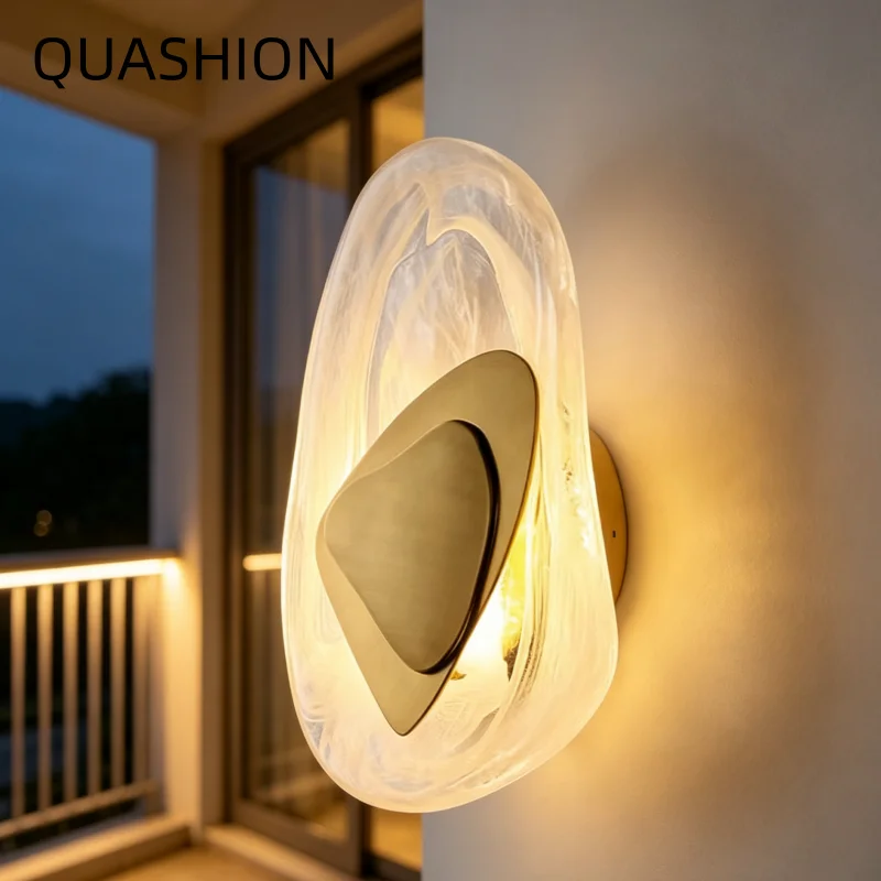 

Modern Luxury Gold LED Wall Sconce Wall Lamp For Bedroom Living Room Hotel Stylish Wall Mounted Light Fixture Artistic Design