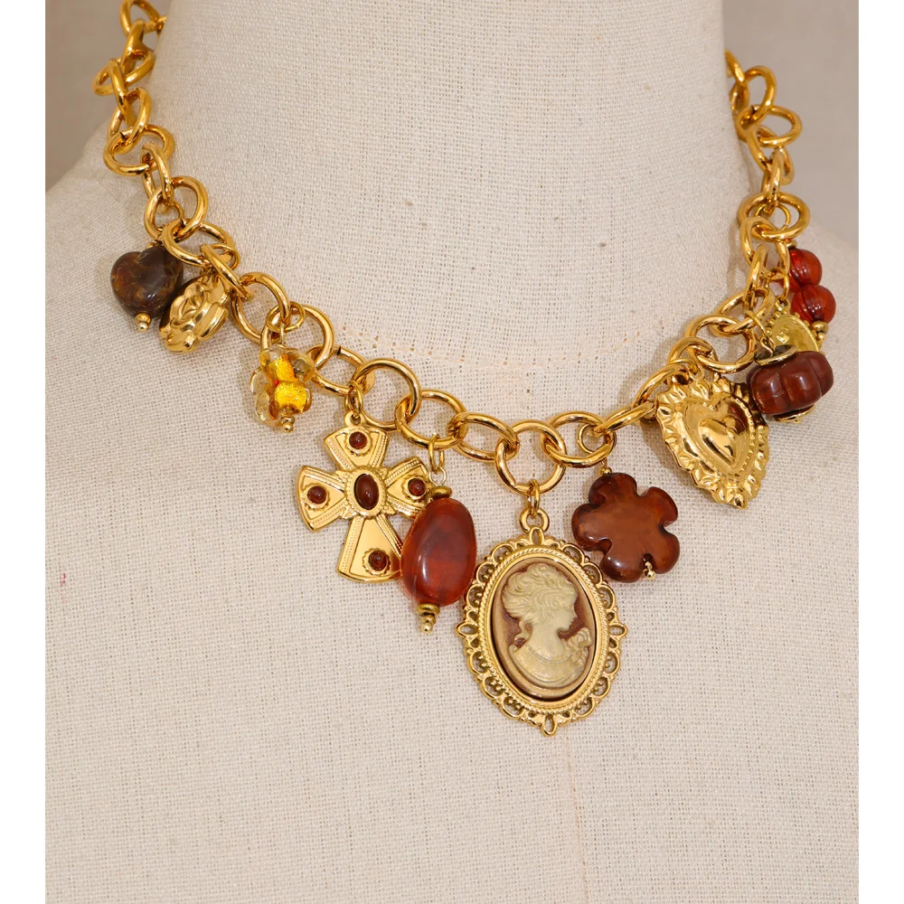 Yhpup Exclusive Design Handmad - Resin Art Necklace recension och pris