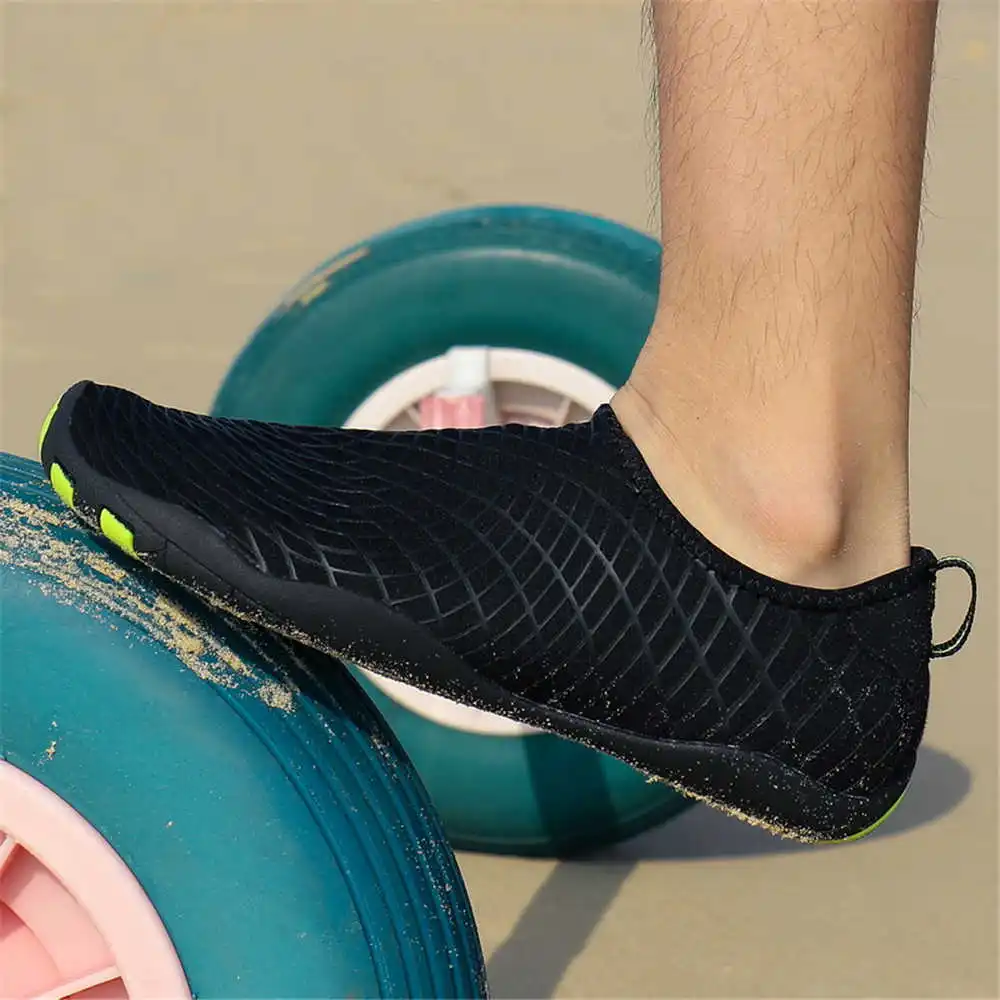 Sandalias Verdes de vestir, zapatillas de verano de lujo para hombre, zapatos para caminar para hombre, zapatillas deportivas, artículos deportivos, corredores en el extranjero