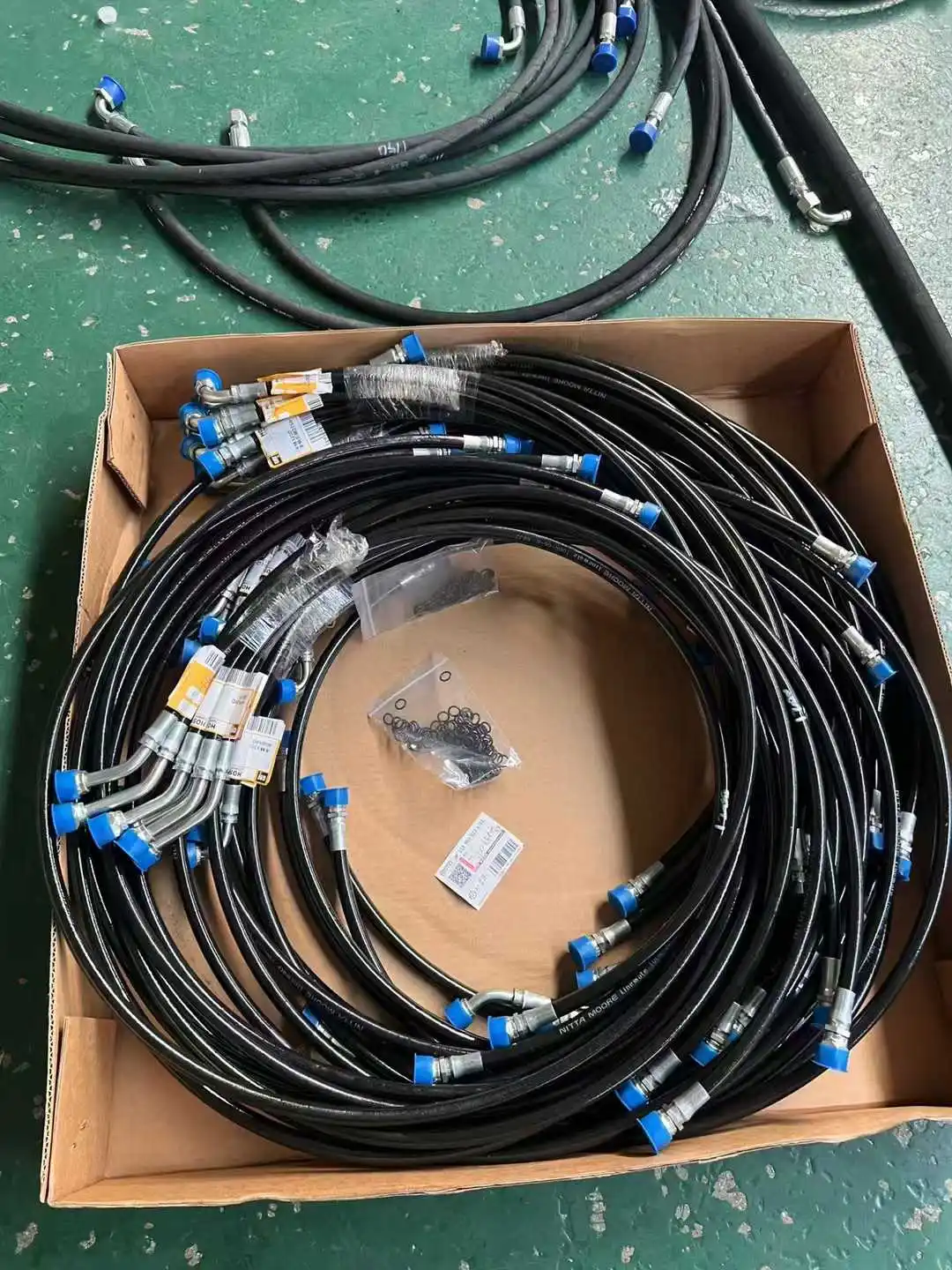 Original High Quality  320D  Hydraulic Excavator Afermarket Spare Part Complete Hose Assembly Kit for C-A-T 320DL