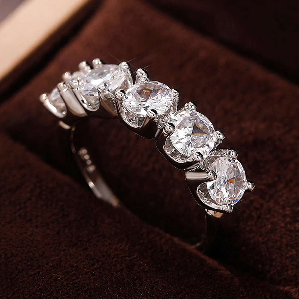 Huitan Fashion Crystal Cubic Zirconia Rings for Female AAA White CZ Office Lady\'s Finger Accessory Simple Stylish Women Jewelry