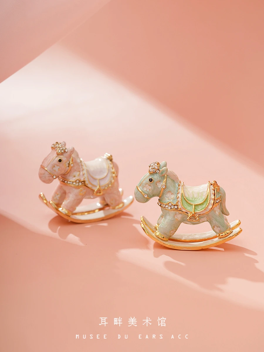 

Small rocking horse enamel jewelry box new portable ornament gift