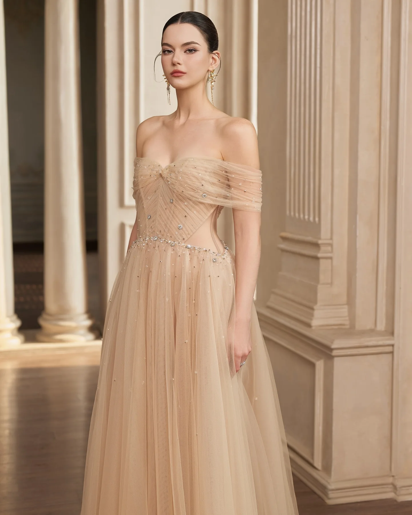 

2025 Custom Made A-Line Strapless Tulle Bridal Party Sexy Sleeveless Off the Shoulder Crystal Zipper Back Evening Dress
