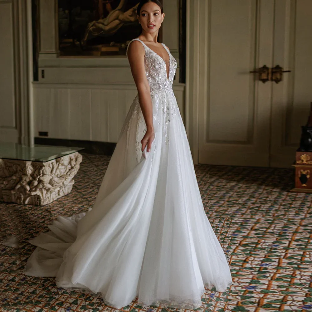Elegant Deep V Neck Wedding Dresses Spaghetti Straps Backless Bridal Grown A Line Pearls Applique Customized Vestidos De Novia