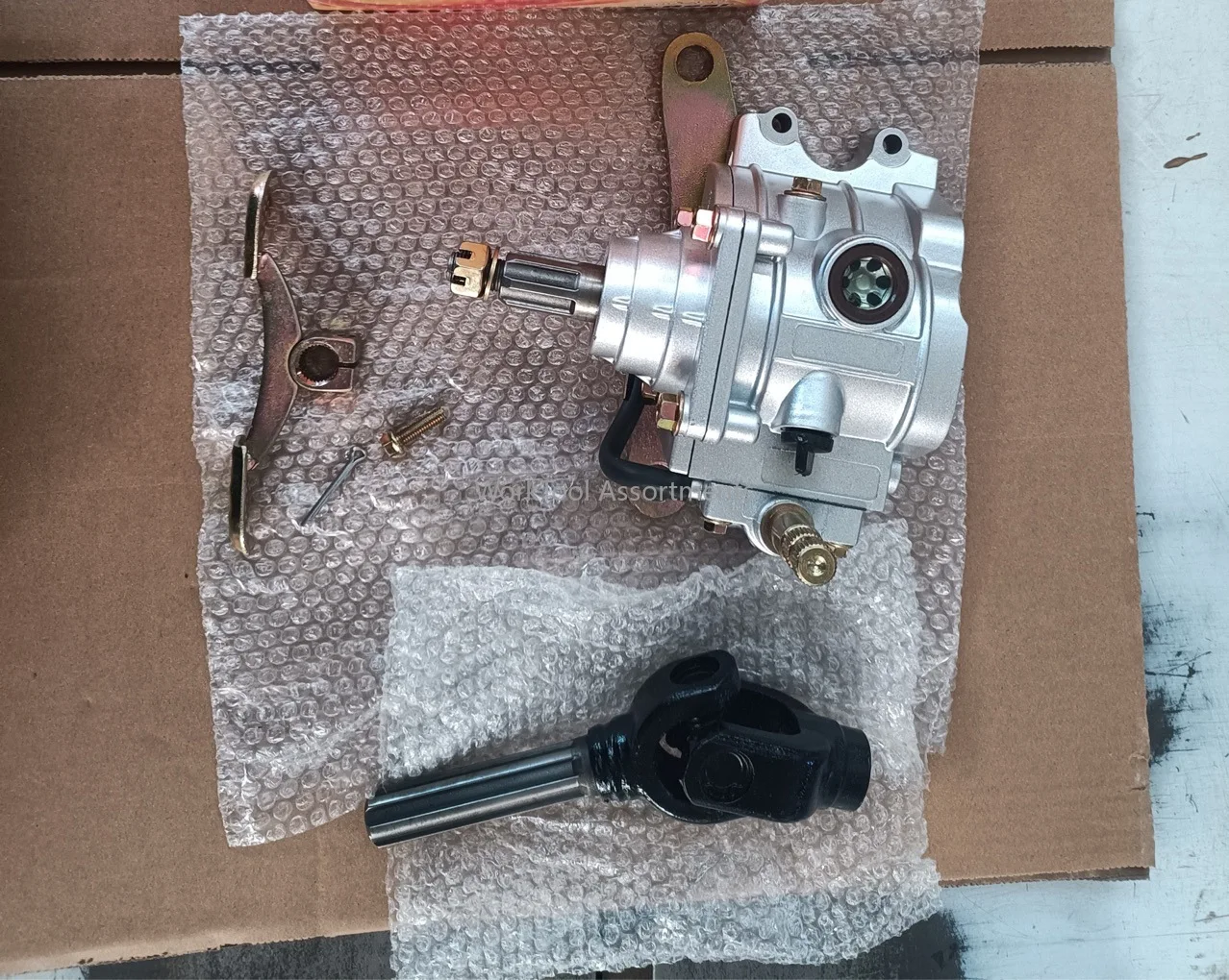 2PCS Tricycle reverse gear CG200 125cc motorcycle engine and accessories