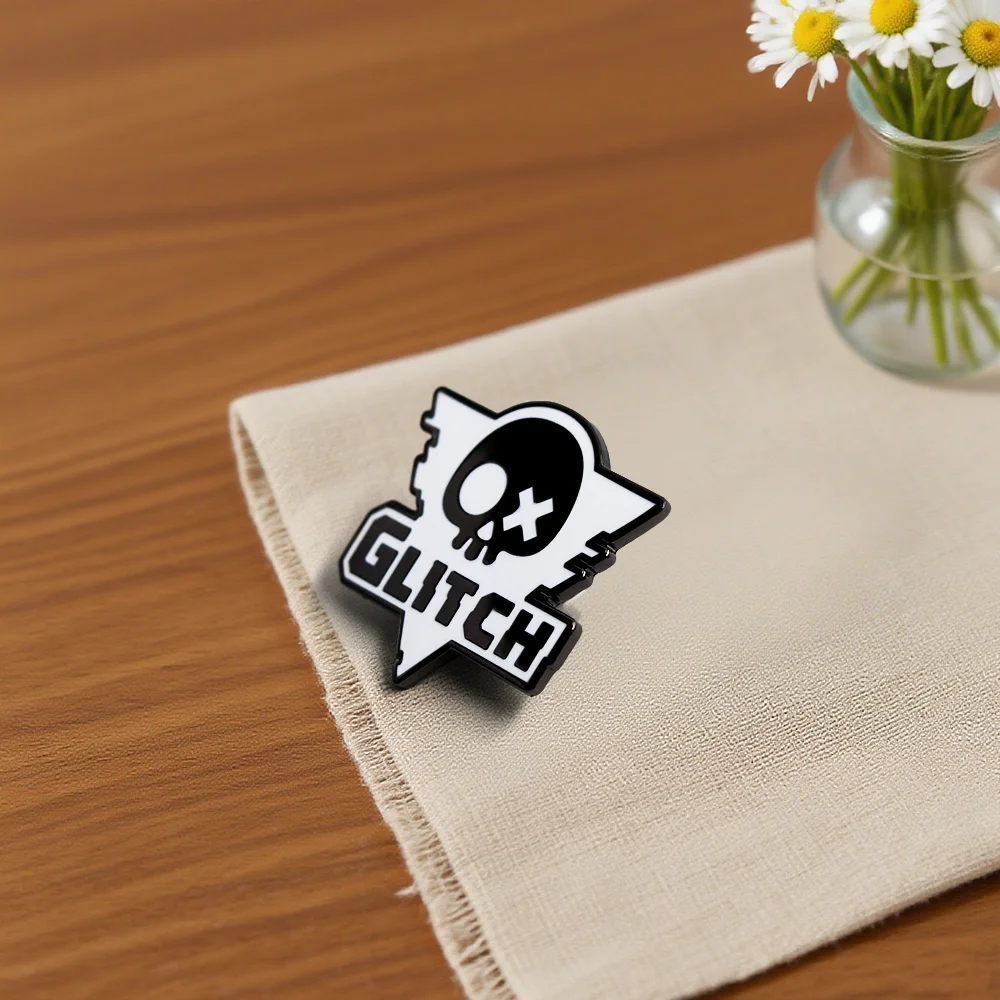 Glitch-Productions Logo Emaille-Anstecker, Murder Drones Brosche, Abzeichen, unabhängiges Animationsstudio, Anstecker für Revers, Anime-Cosplay, Geschenk für Fans. – Detail 4