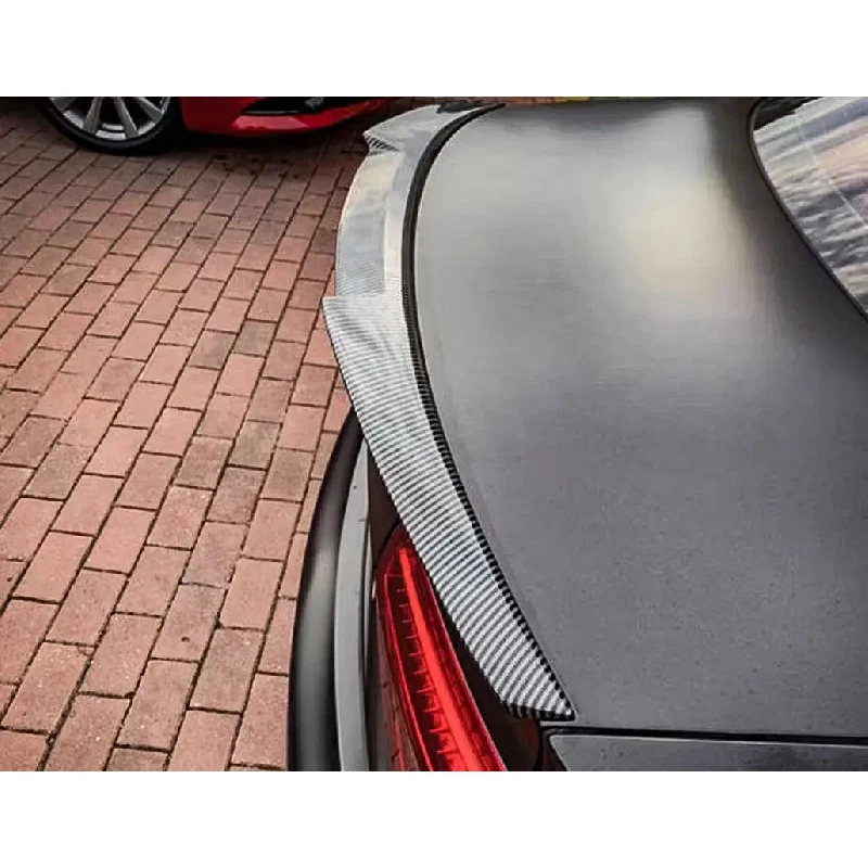 Hot Selling 2009-2012 Car Wing Suitable for  A4 B8 M4 Style Dry Carbon Fiber Tail Spoiler