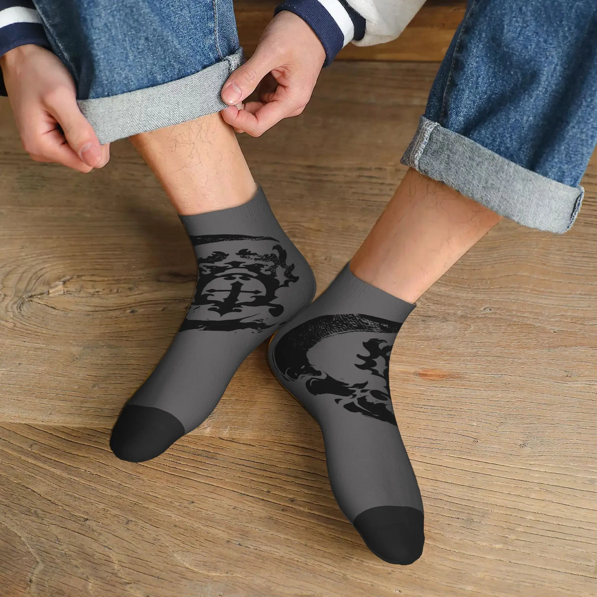 

Всесезонные черные носки Castlevania Belmont Crest, спортивные носки в стиле Харадзюку, мягкие повседневные чулки для мужчин и женщин, подарки