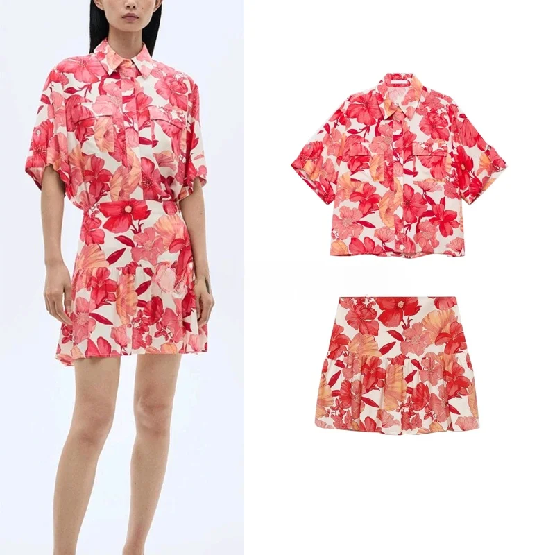 ชุดเซ็ตกระโปรงลายผสมผสาน เสื้อคอปกติดกระดุม แขนสั้น แฟชั่นฤดูร้อน 2025 เสื้อผ้าผู้หญิง