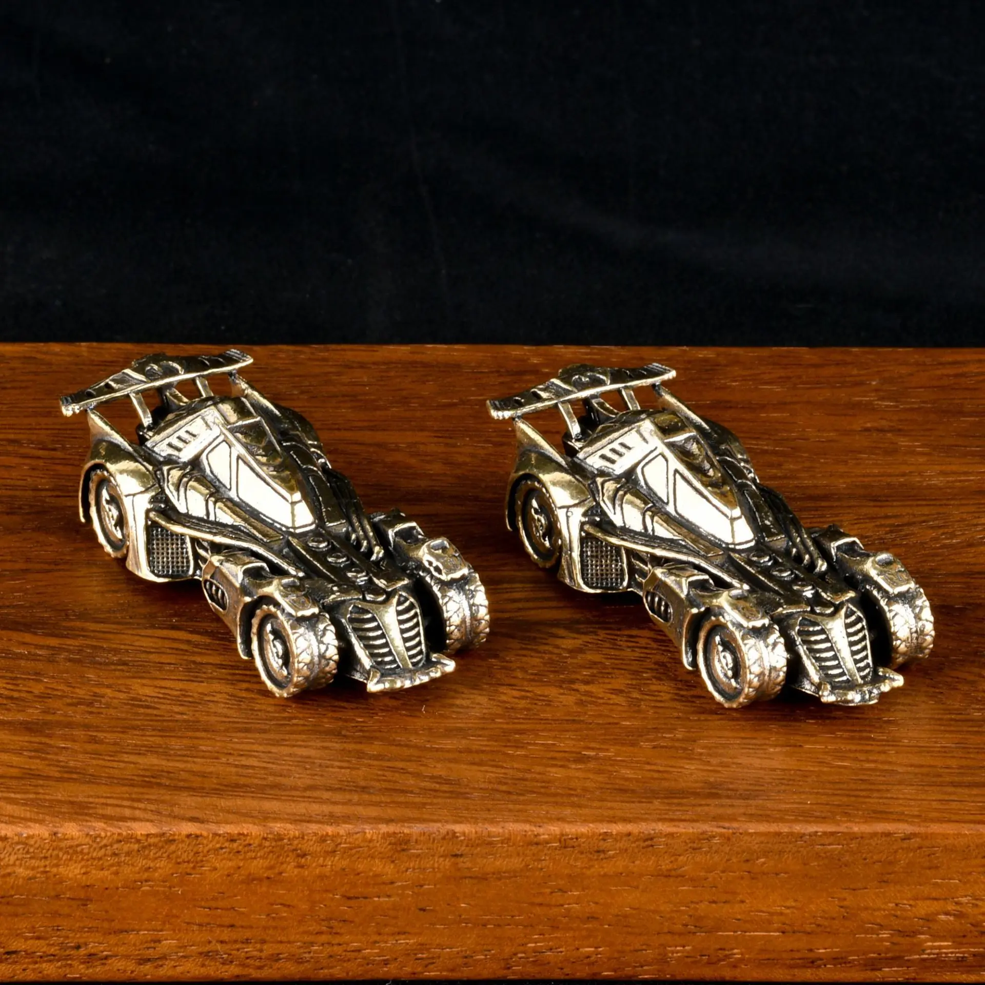 Cute Brass Sports Car, Mini Children's Toy Gift, Handicraft, DIY Miniature Parking Lot Ornament