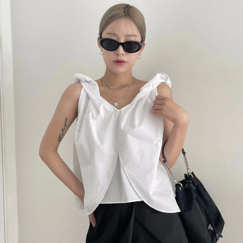 Clothland Women Vintage V Neck Camis Sleeveless Irregular Design Shirt White Black Blue Summer Tops Mujer WA246