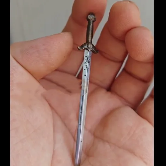 Popular cultivo inmortal novela espada viene para levantar la espada de calabaza modelo animación colgante periférico juego personalizado