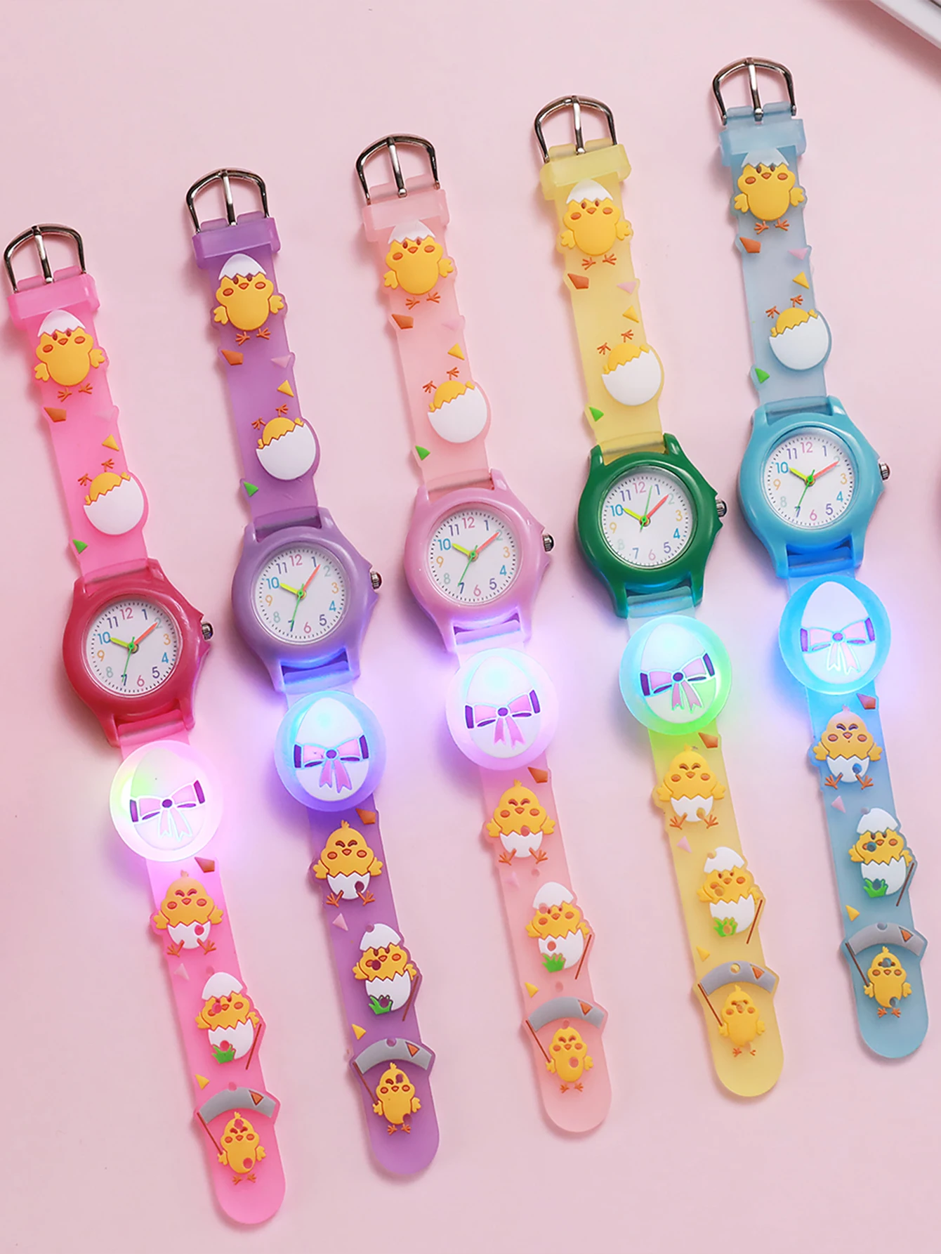 

Милые часы в стиле мультяшного цыпленка, кварцевые часы с крутой подсветкой, подходят для подарков на Рождество и Хэллоуин, многоцветные на выбор