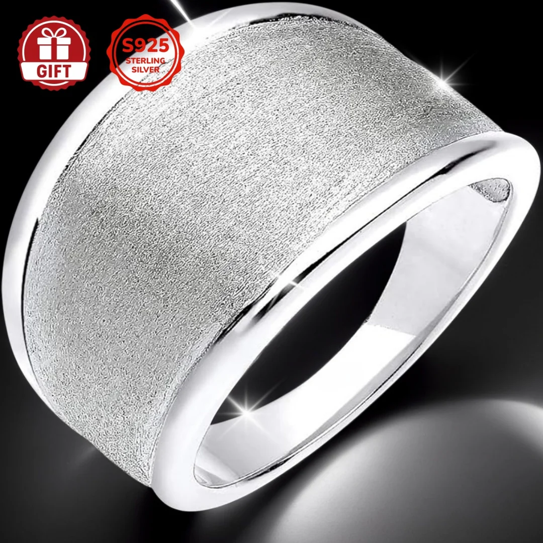 

Двухугольное кольцо с матовой атласной поверхностью, подходящее для повседневного ношения и для пар. Изготовлен из серебра 925 пробы. Идеальный подарок для вашего белова