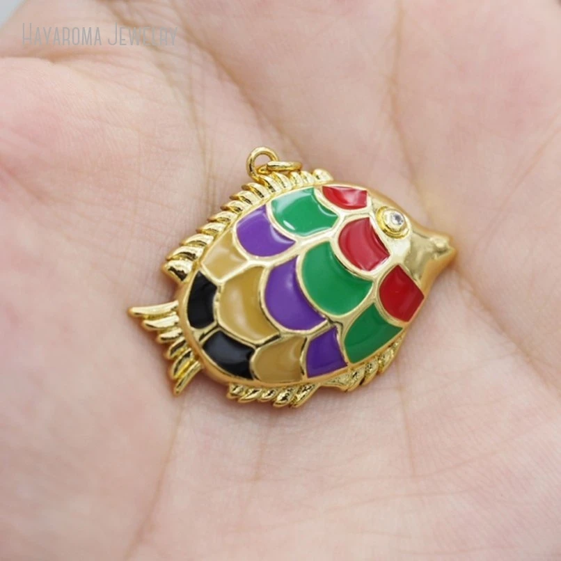 

2Pcs Invisible Setting Gold Color Wholesale Jewelry Nautical Marine Organism Fish Enamel Copper Pendant PM51739
