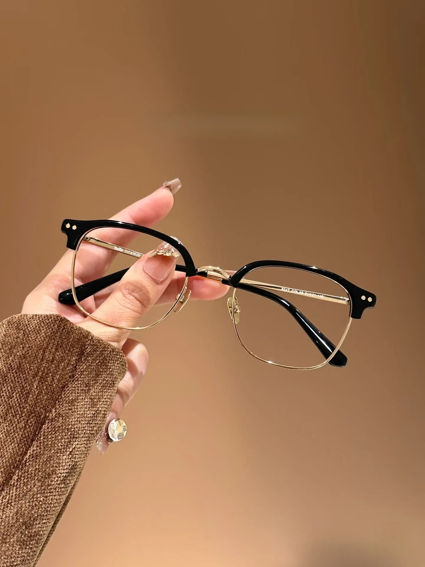 سلسلة "Academy Expert، Expert في مكان العمل" نظارات الضوء الأزرق للمرأة، نظارات كمبيوتر عصرية على المكتب تقلل من إجهاد العين والنمل