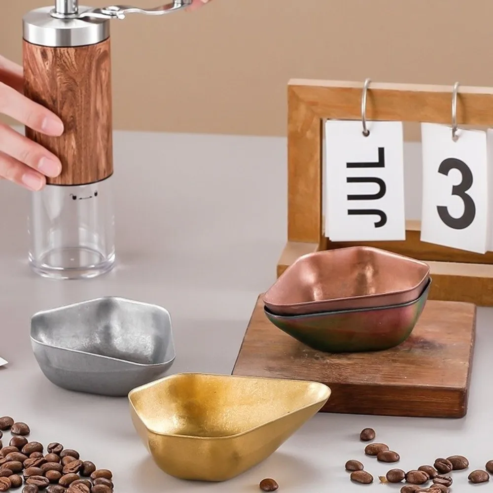 

Stainless Steel Coffee Bean Dosing Cup Retro Smooth Surface Coffee Bean Scoop Wear-resistant Stackable Measuring Tray