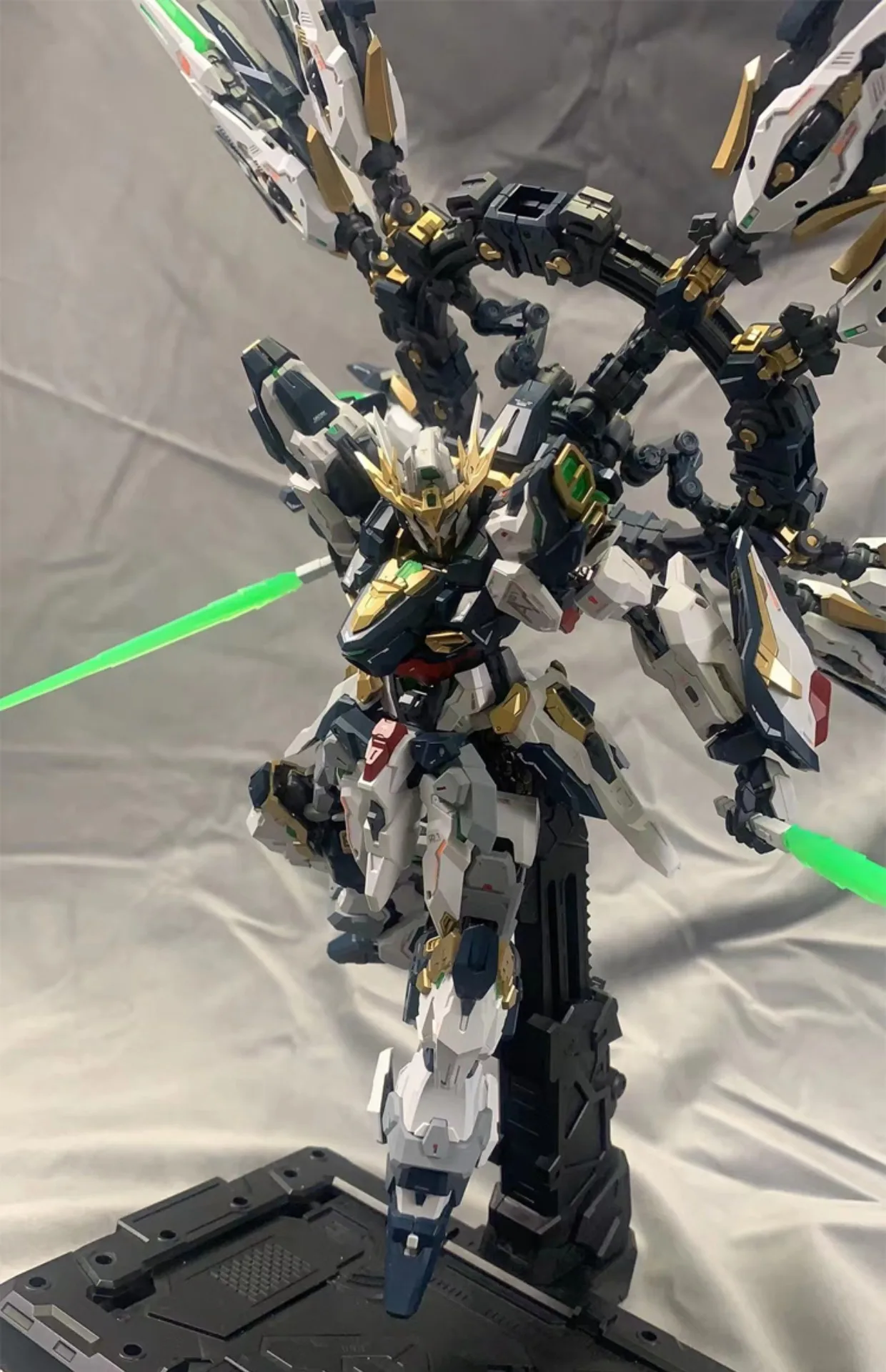DIY Ainta Ultimate Edition Sky Vorhang/Apokalypse Montagemodell Yucon Kleber Ainta International Robot Geschenk für Erwachsene