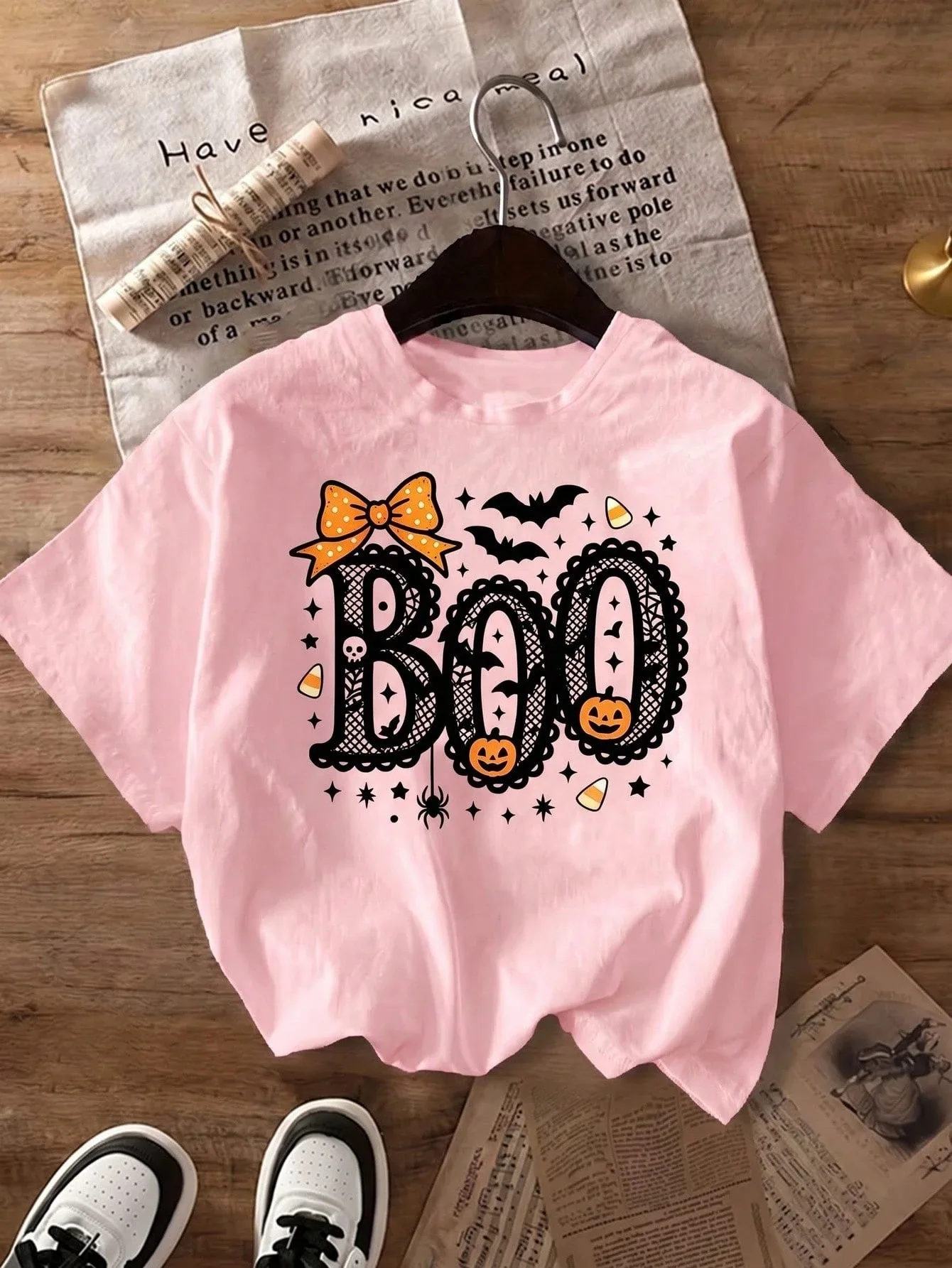 Halloween Boo Letter Bow Bat Graphic Print Women's Crew Neck Short Sleeve T-shirt Loose  Cute Halloween Casual Tops