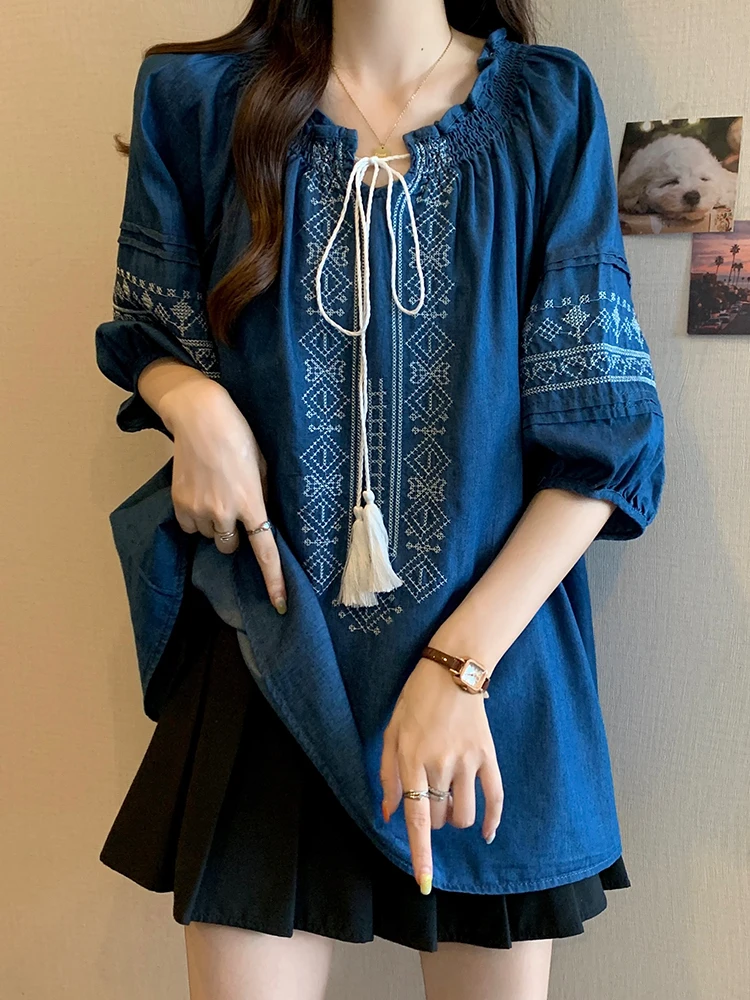 

Женская джинсовая рубашка Ele с вышивкой, летняя, больших размеров, утягивающая, скрывающая живот, красивый топ с рукавом до локтя