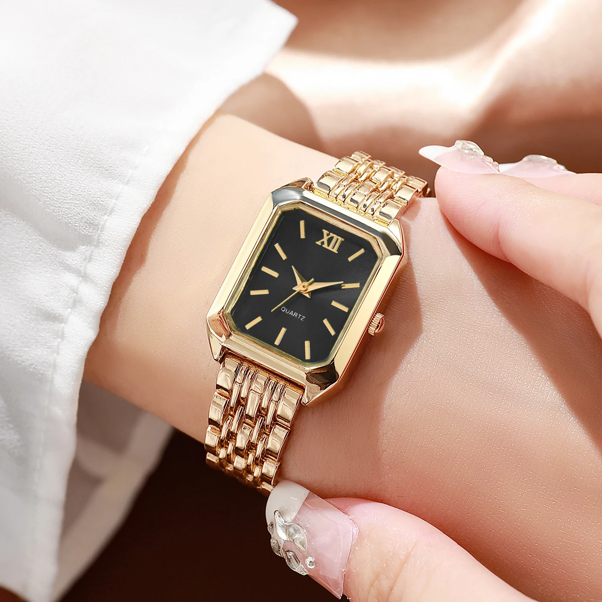4/5/8/9pcs set Women's Gift Watch Elegant Rectangle Roman Scale Dial Simple Trendy Quartz Watch (Box Not Included )