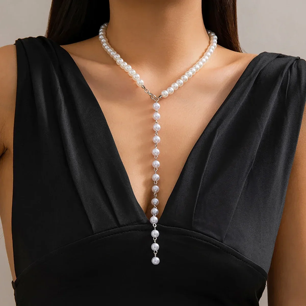 Elegant Fashion Imitation Pearl Short Necklace Punk Front Chest Long Pendant Necklace Women's Elegant Wedding Jewelry