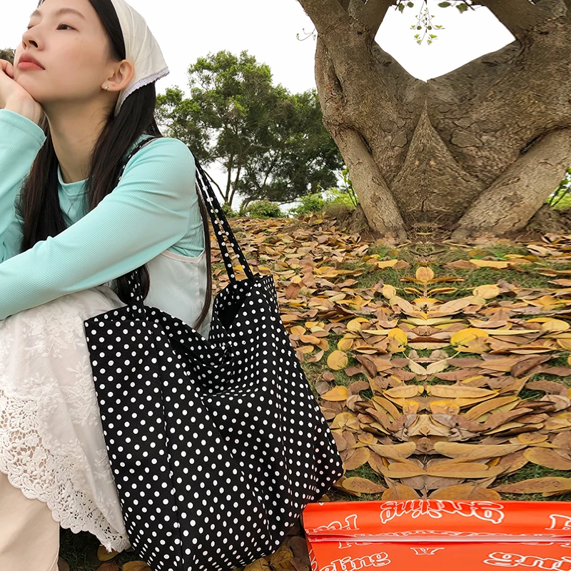 Hot Selling Retro Casual Polka Dot Canvas Women's Shoulder Bag Fashionable Practical Large Capacity Casual Tote shopping