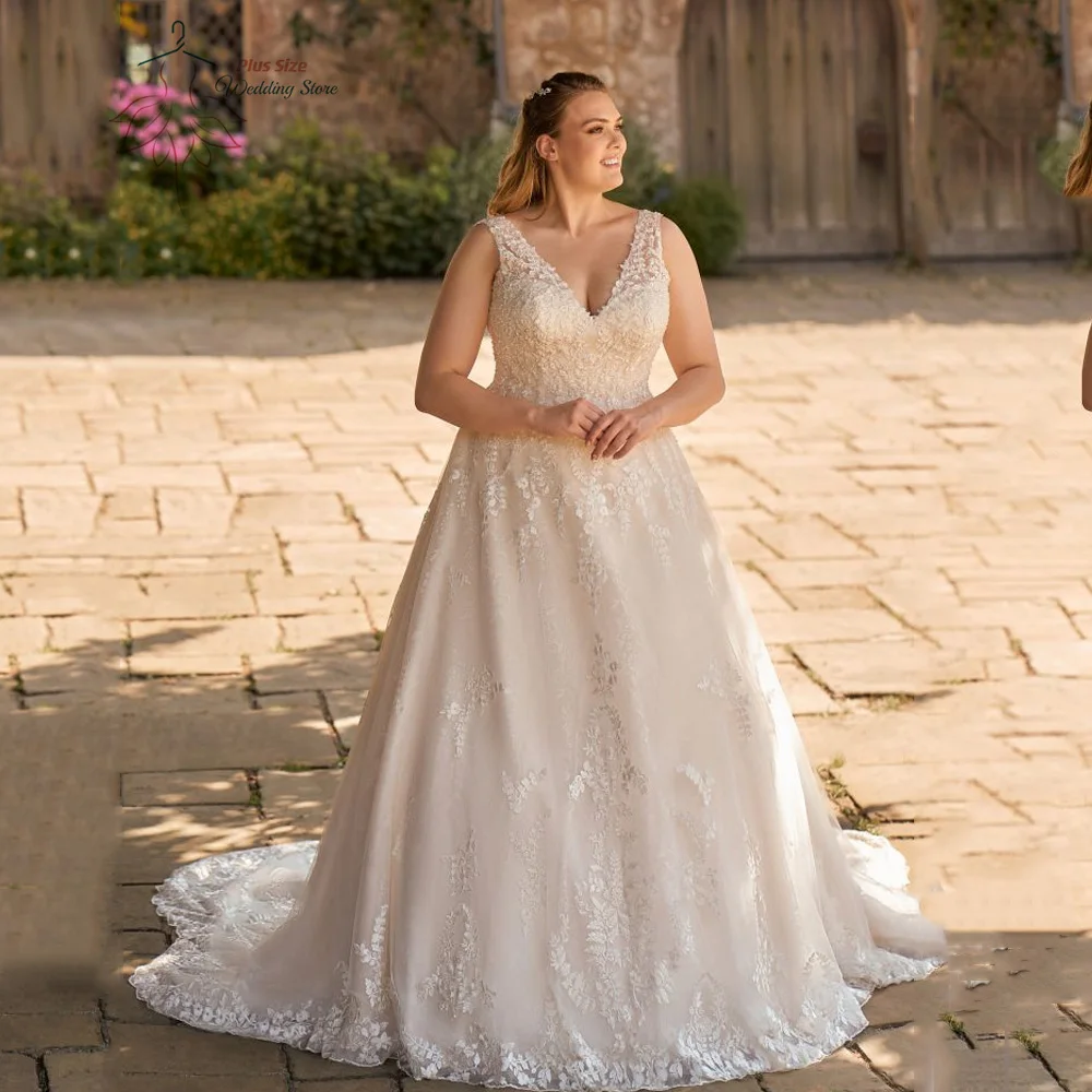 

Classic Wedding Dresses Plus Size V Neck Sleeveless Bride Gowns Appliques Back Lace up Sweep Train Tulle A-Line Robe De Mariée