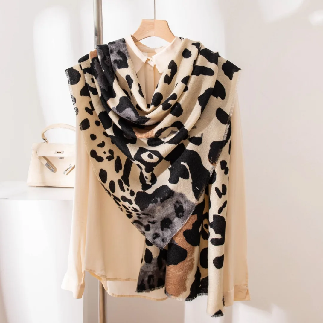 

Fashion Women Winter Warm Scarf Leopard Print Hijabs Tassels Shawl Cashmere Pashmina Scarves Wraps Foulard