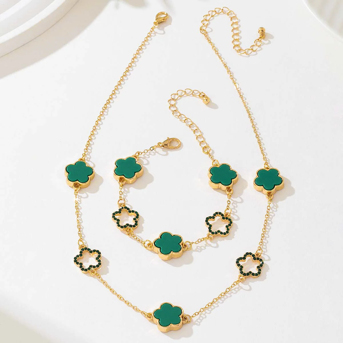 

2PC New Sweater Chain Long Plant Five Leaf Flower Bracelet Necklace Jewelry Set Women's Shell 18K Gift Clover