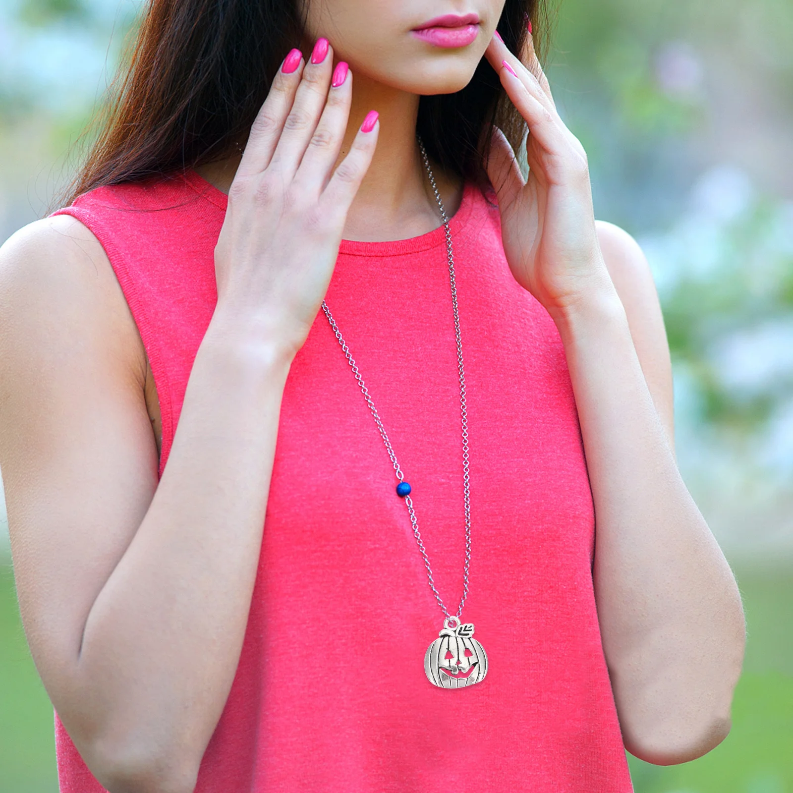 

100Pcs Pumpkin Charms Halloween Pendant DIY Jewelry Crafting Charms Necklace Earrings Decorative Accessories Jewelry Pendants